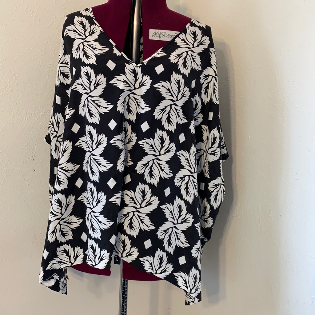 Diane Von Furstenberg Adria Silk Poncho